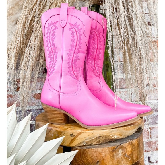 Matisse pink cowgirl boots, new in box - Picture 3 of 4